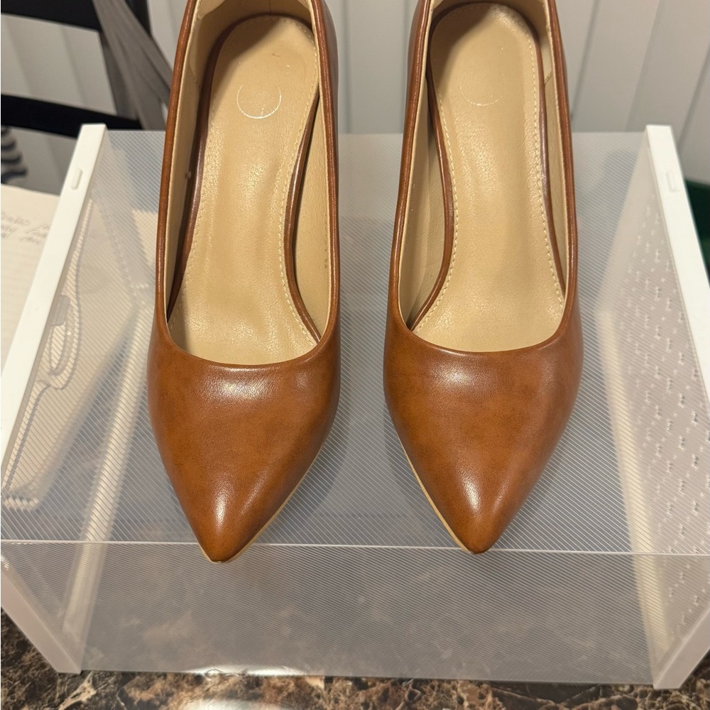 Chic Tan Women's Heels